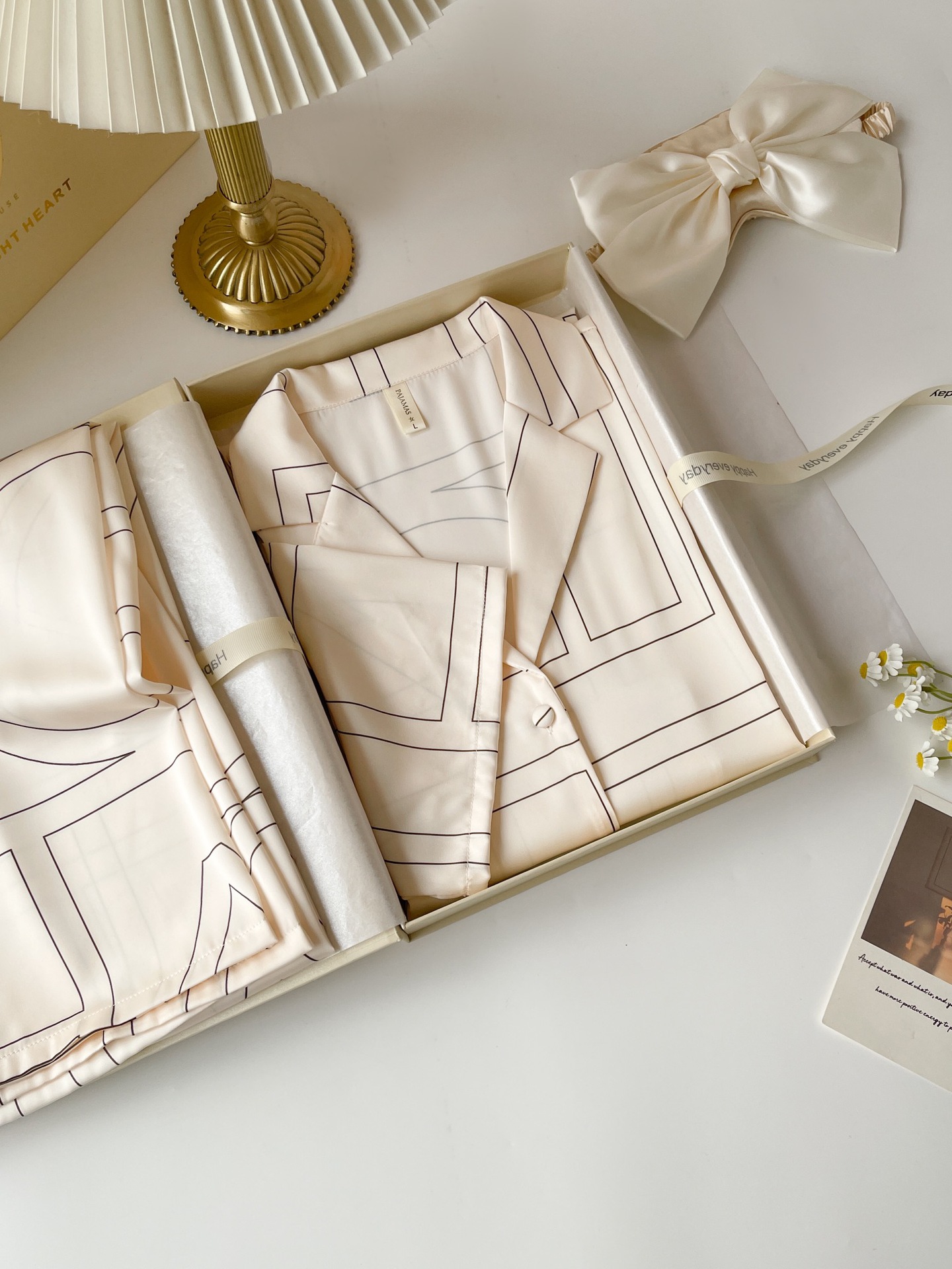 Nuovo raso di lusso stampa pig - Summer House Clothing recensione e prezzo