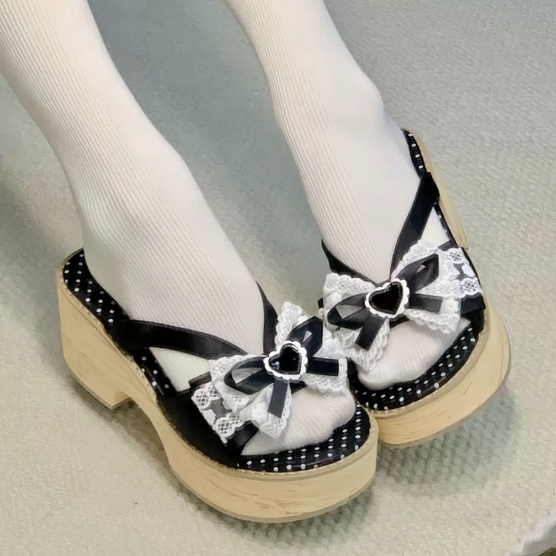 Sandali con plateau e tacco al - Summer Clothing Collection recensione e prezzo