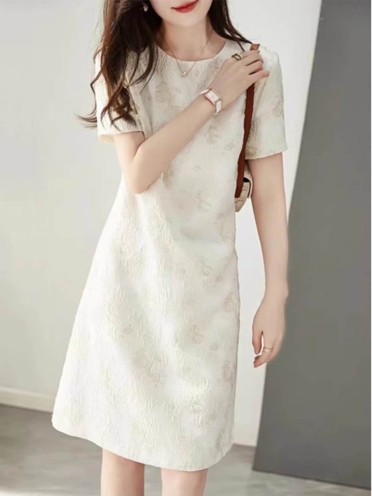 Elegante Abito Estivo Modellan - Summer Line Clothing Brand recensione e prezzo